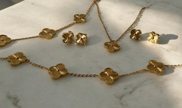<h2><strong>Golden Bloom Set</strong></h2>