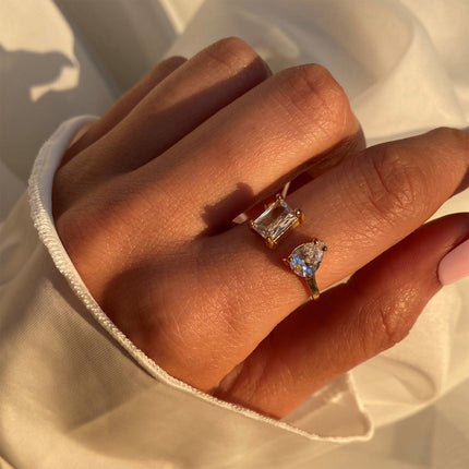Fiora Glow Ring